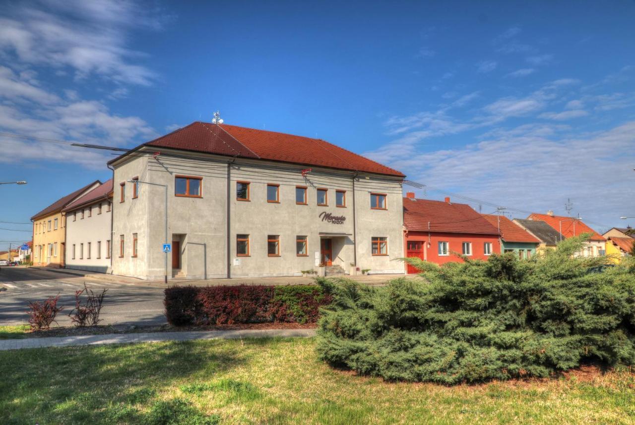 Penzionmoravia Moravska Nova Ves Luaran gambar
